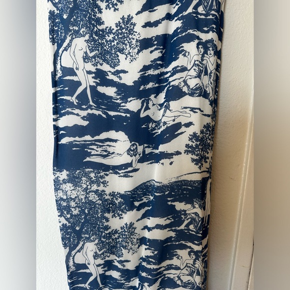 Blue & White Chinoiserie Patterned Dress by Reformation - Picture 2 of 12
